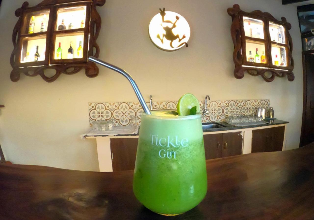 The Funky Monkey Hostel アンジュナ エクステリア 写真